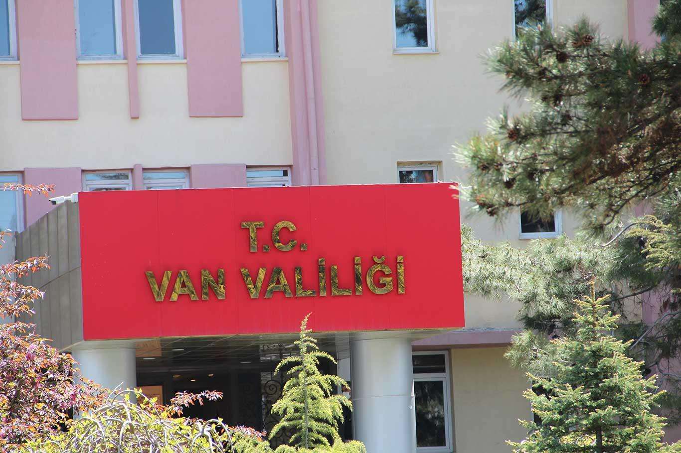 Van'da kamu personelleri yazlık kıyafet uygulamasına geçti